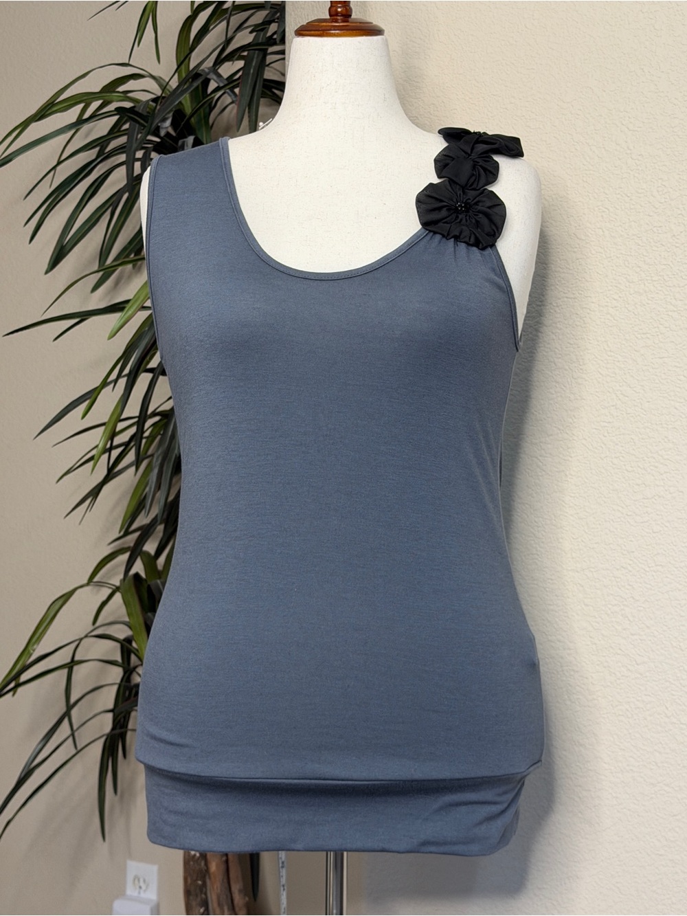 Women’s Sleeveless Scoop Neck Tank with Shoulder Detail - Slate Blue Gray
